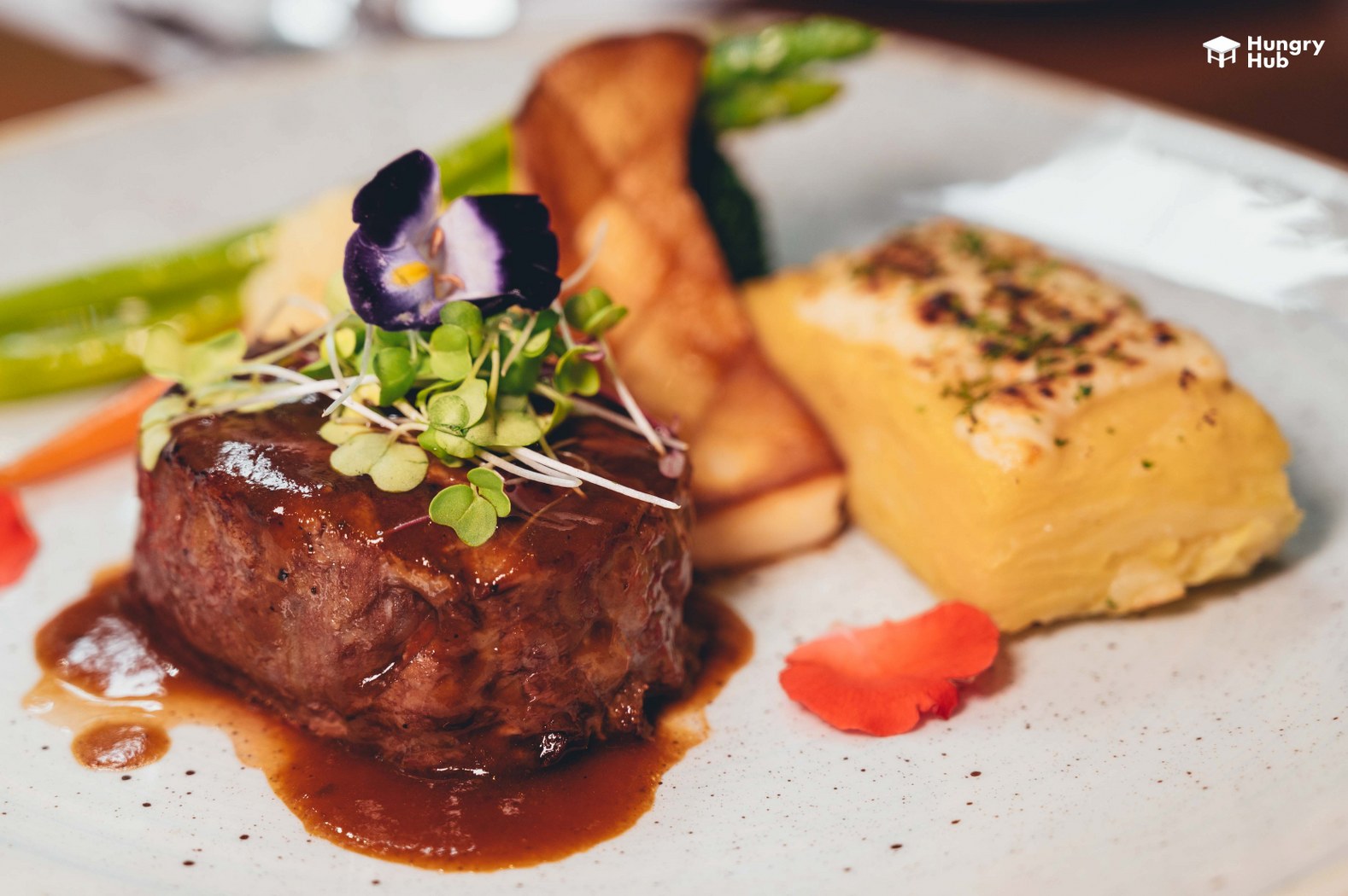 Atrium Restaurant The Landmark Bangkok Hotel